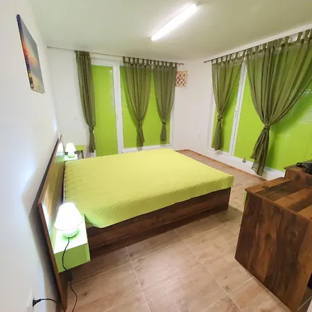 アパート Neptun-green